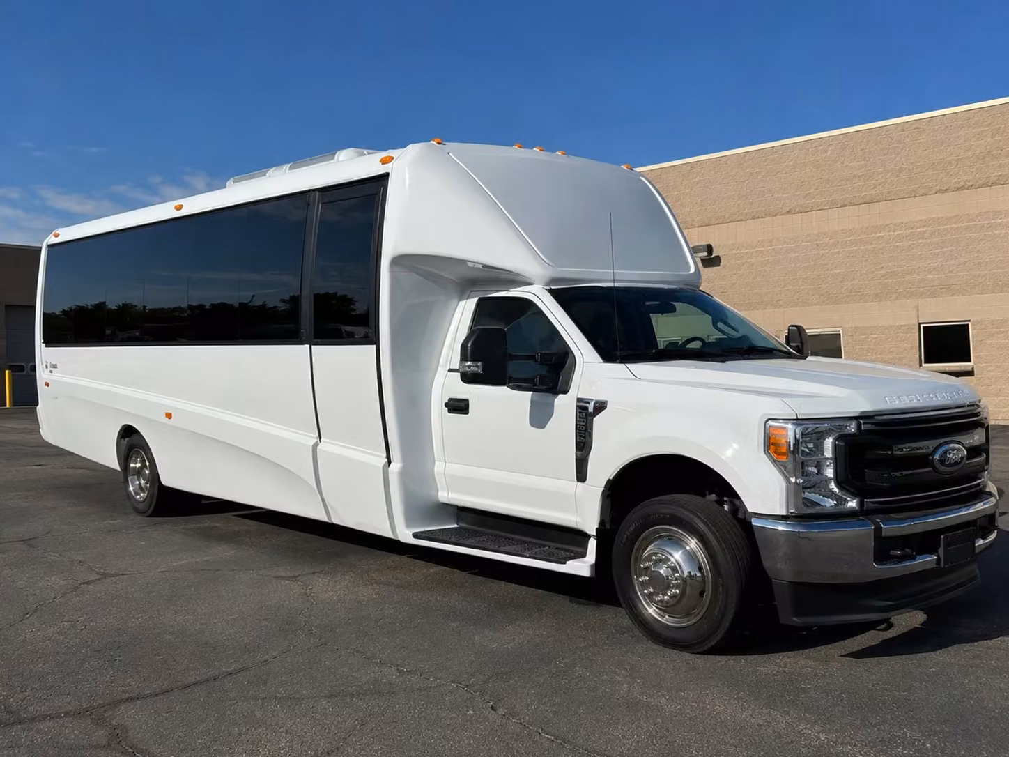 18 passenger minibus