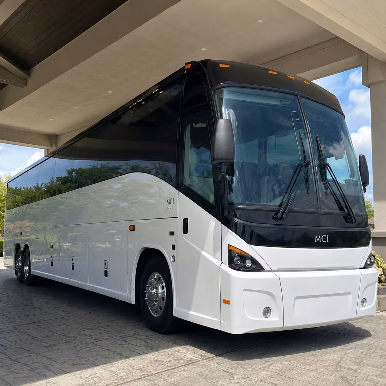 corporate group airport shuttles for plano s thriving business community