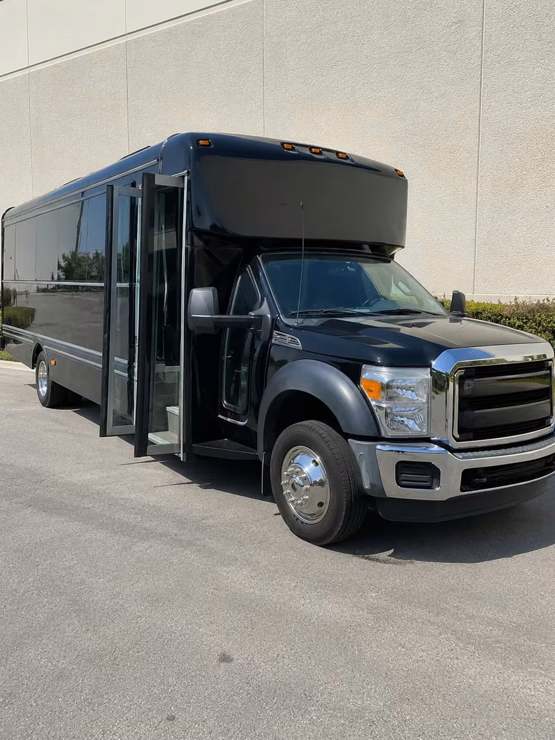 plano party buses make prom night unforgettable before you even arrive