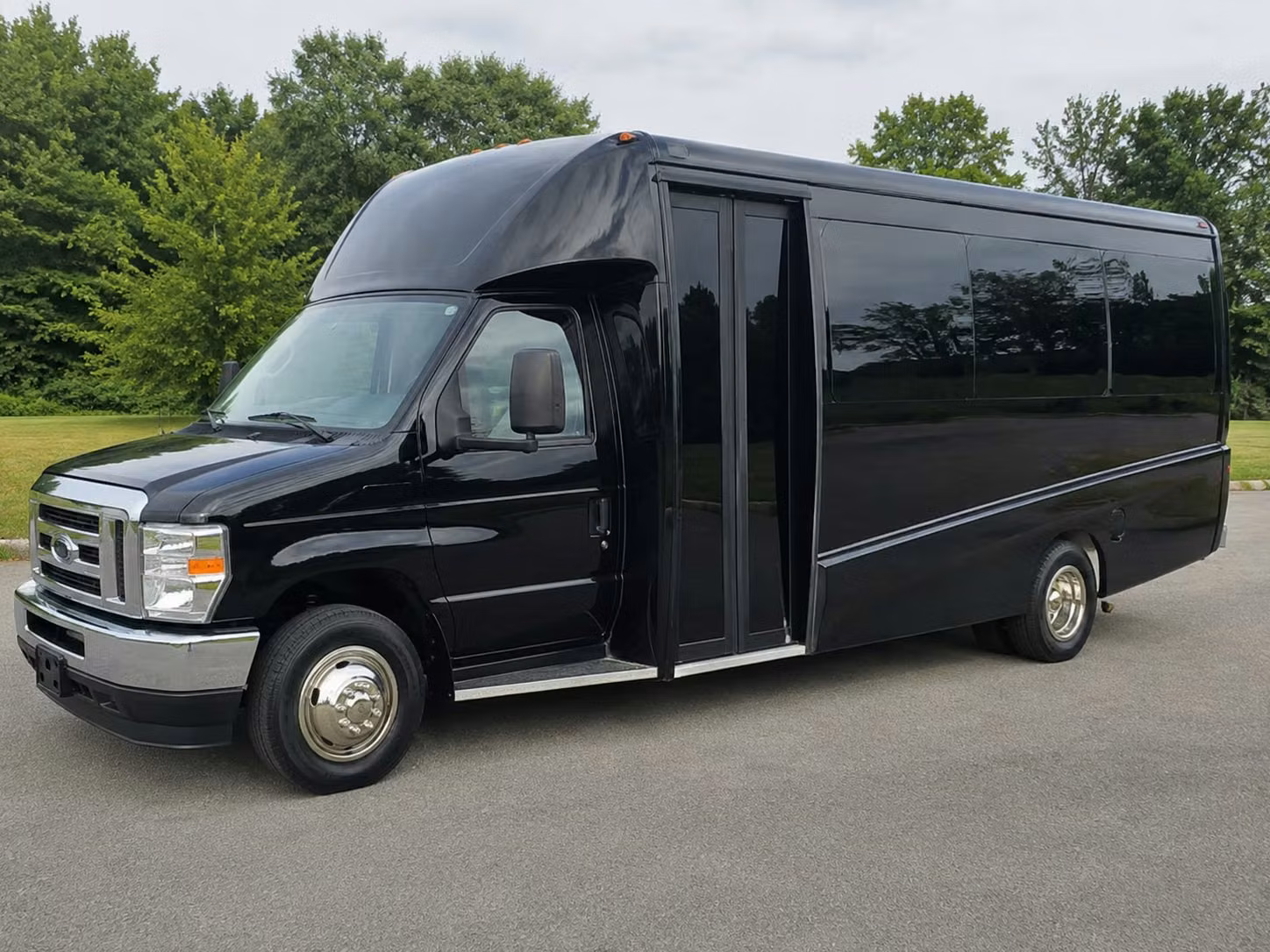 plano prom minibuses keep smaller groups comfortable and on schedule
